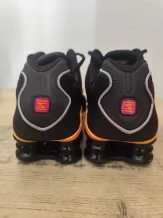 Nike Shox TL Talla 42.5 Negro Naranja