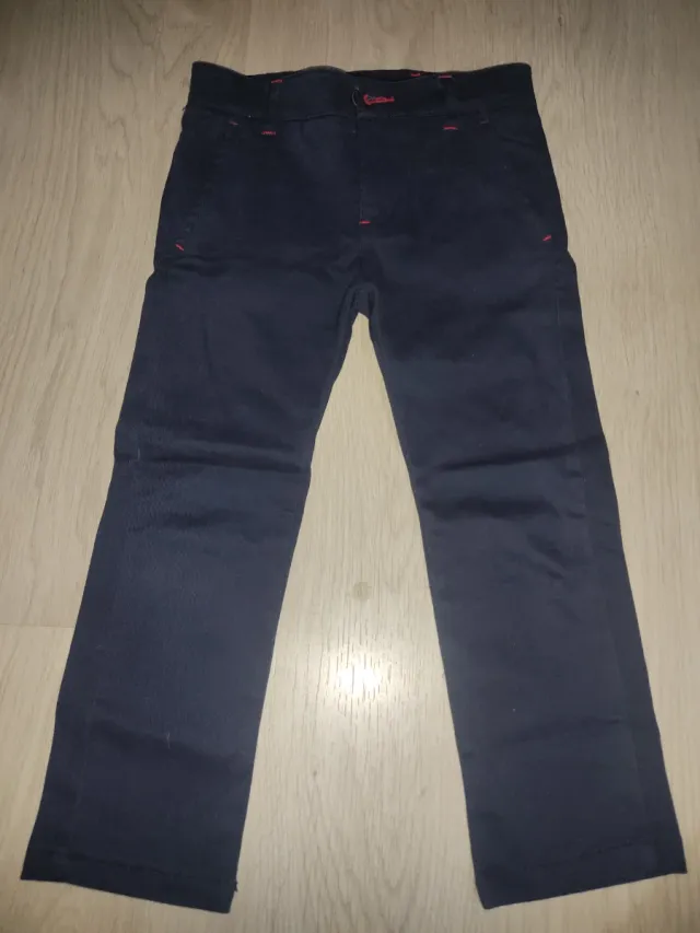 Pantalones azul marino/beis