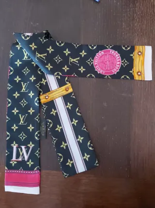 Foulard o scalda collo seta.