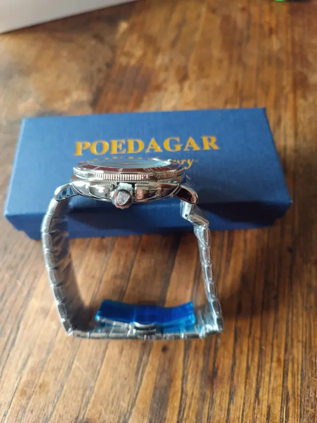 Reloj POEDAGAR Rojo y Plateado