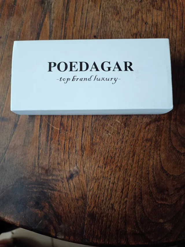 Reloj POEDAGAR Rojo y Plateado