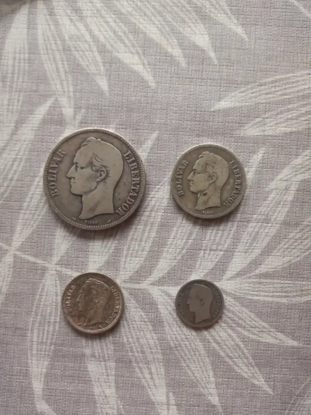 4 Monedes de plata Veneçuela