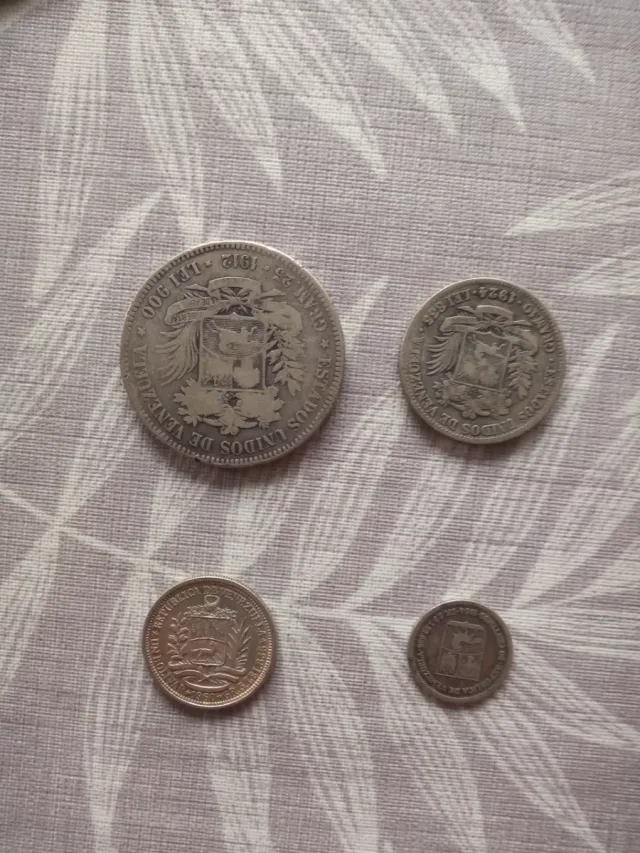 4 Monedes de plata Veneçuela