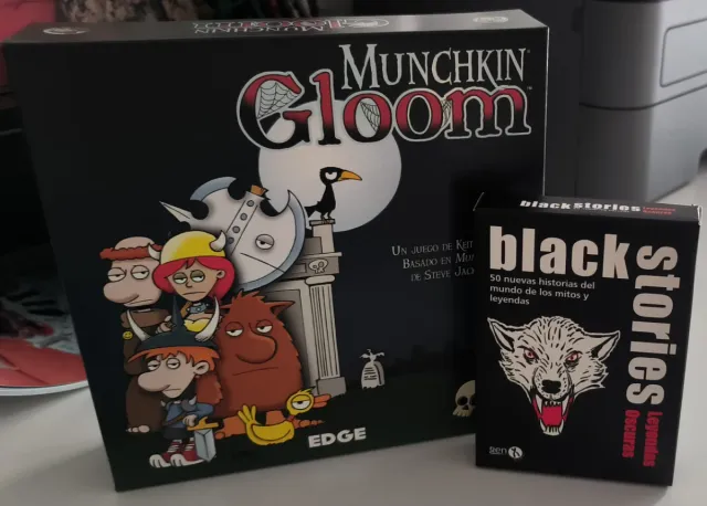 Munchkin Gloom + Black Stories Leyendas Oscuras