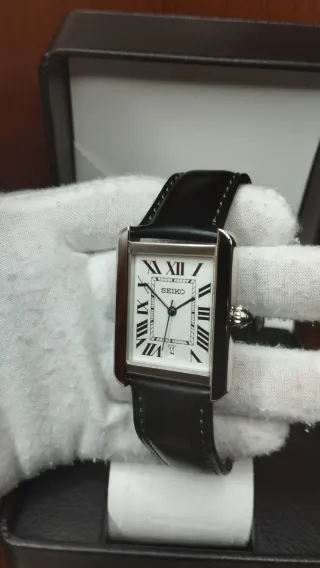 Reloj Seiko Mod Vintage Tank Negro Blanco y Azul