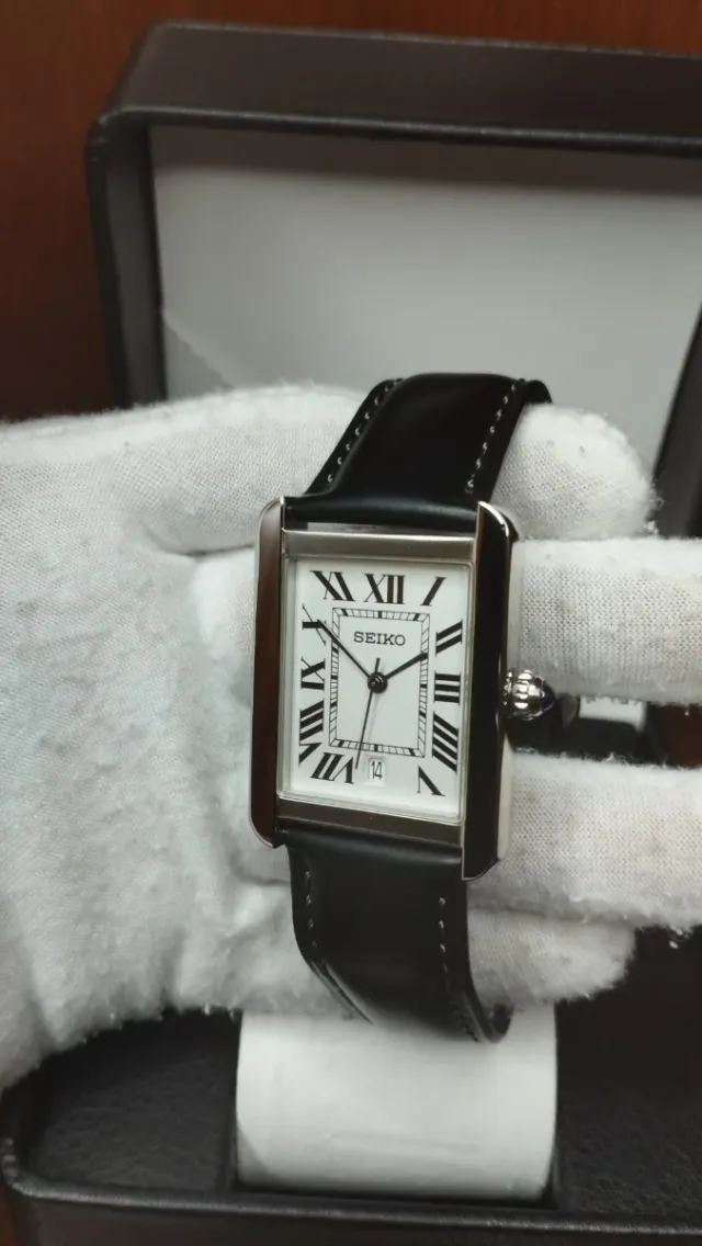 Reloj Seiko Mod Vintage Tank Negro Blanco y Azul