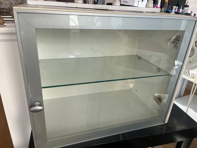 Vitrina expositora cristal y metal