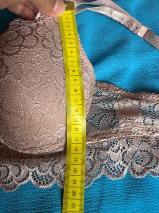 Lote 2 Sujetadores de encaje beige Talla 90C