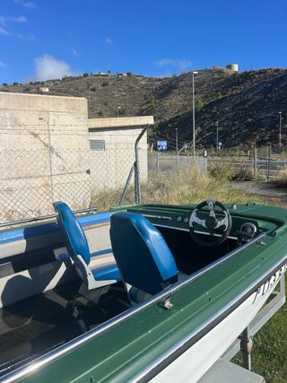 Lancha Glastron + Motor Johnson 35CV + Remolque