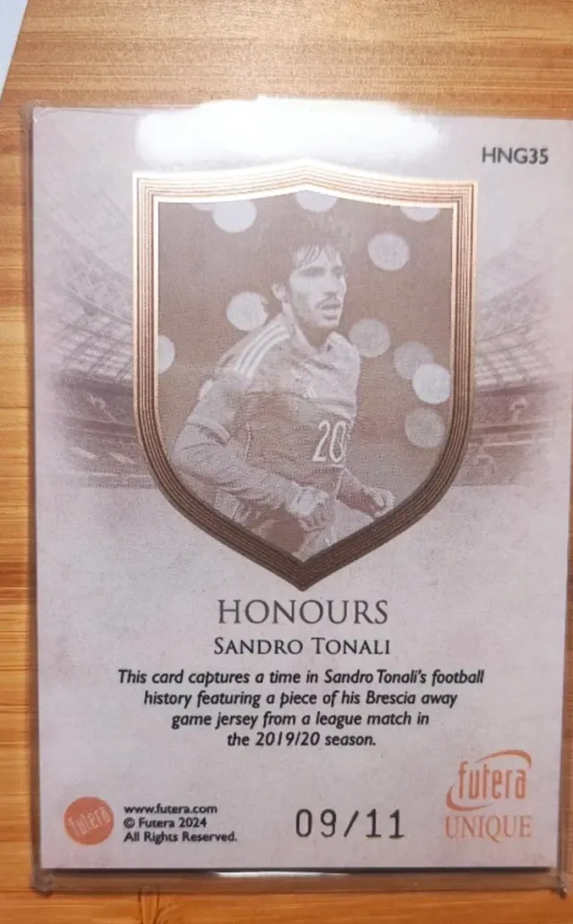 Cromo Sandro Tonali Futera Gold Frame numerado