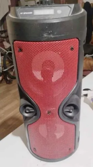 Altavoz Bluetooth y USB Potentey n muy buen estado