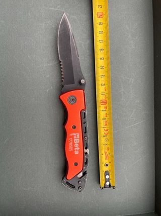 Coltello Beta 1778SOS rosso