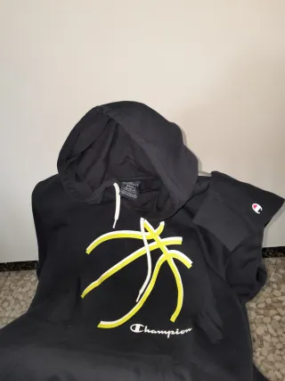 Sudadera Champion azul marino con Diseño Baloncest