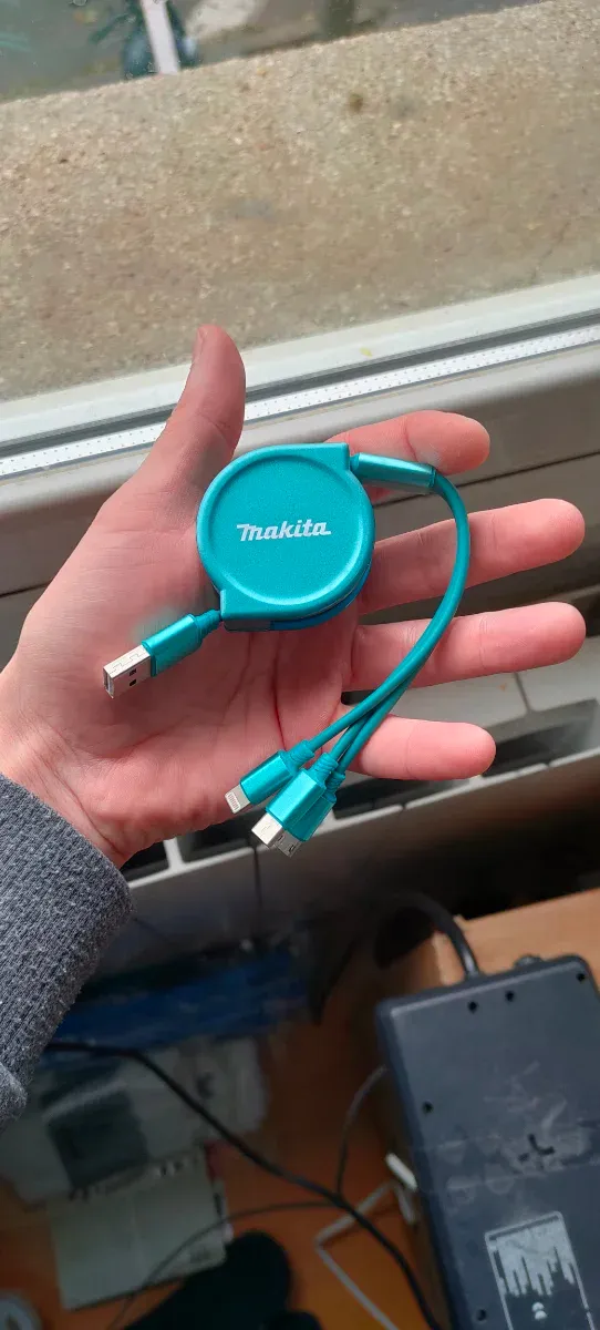 Cable Cargador Makita Retráctil USB Múltiple
