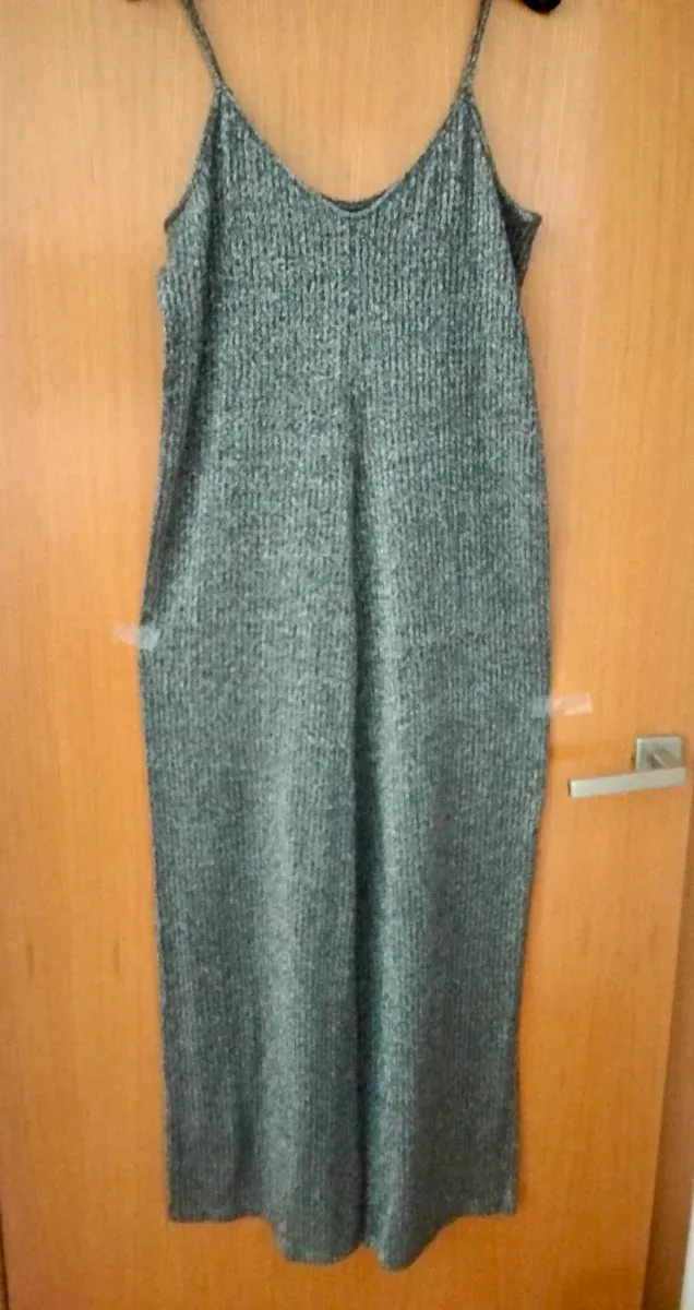 Mono largo plateado con brillos