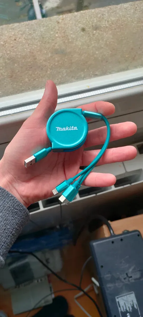 Cable Cargador Makita Retráctil USB