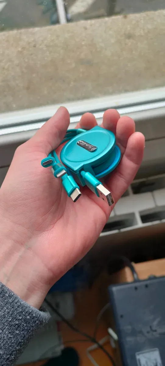 Cable Cargador Makita Retráctil USB