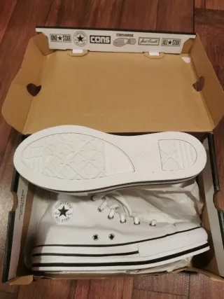 Converse Blancas Plataforma material