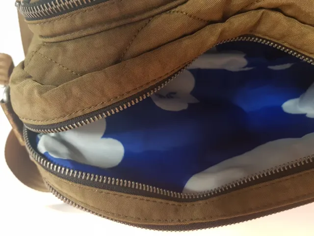 Bolso bandolera Kipling verde militar