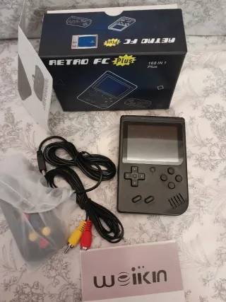 Lotto 3 oggetti: visori VR e console