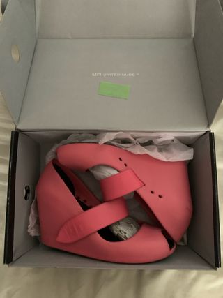 Sandalias cuña United Nude rosas tip toe.