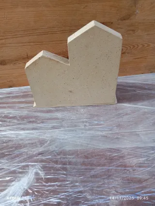 Mobiletto decorativo con coniglietti