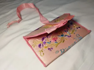 Bolso de mano bordado floral