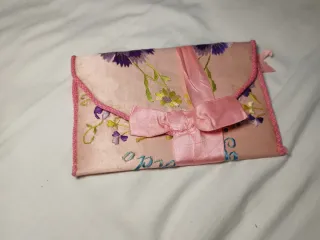 Bolso de mano bordado floral