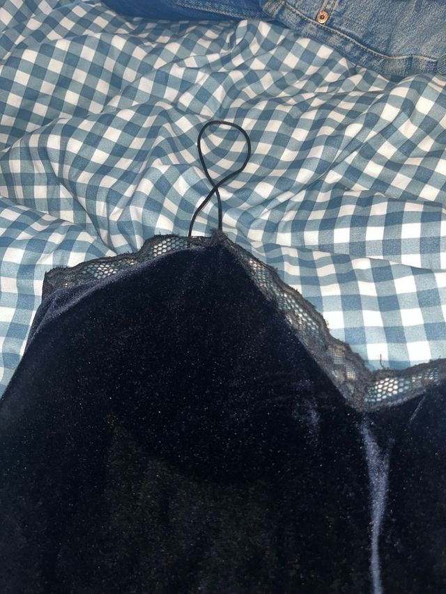 Vestido lencero terciopelo azul Zara