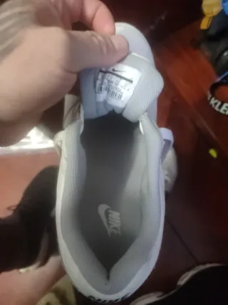 Tenis Nike Blancos Talla 42