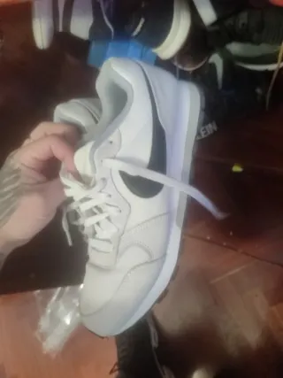 Tenis Nike Blancos Talla 42