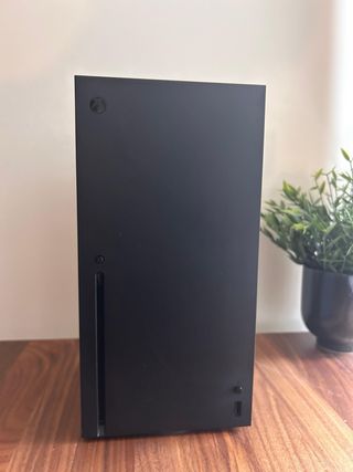 Xbox Series X + 2 Mandos Originales