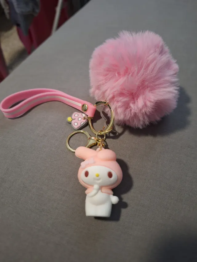 Llavero Sanrio My Melody Pom Pom Rosa