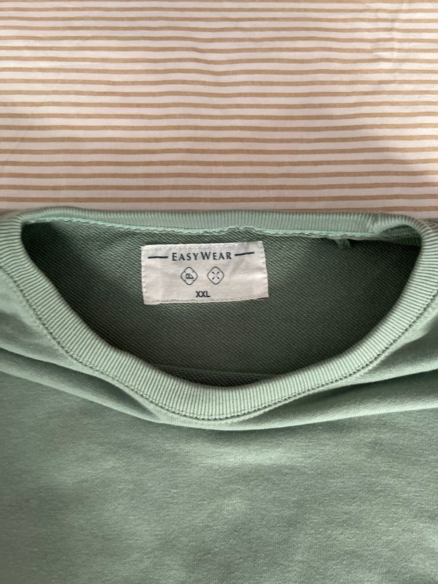 Sudadera EasyWear verde menta con estampado
