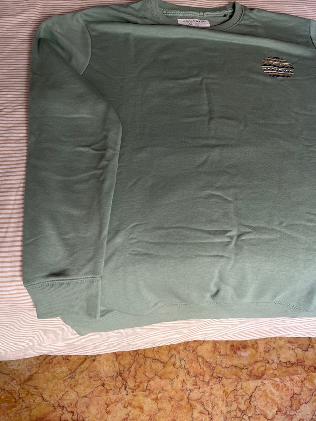 Sudadera EasyWear verde menta con estampado