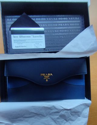 Cartera Prada Azul y Dorada
