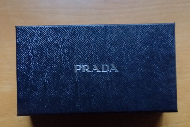 Cartera Prada Azul y Dorada