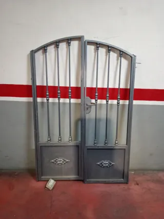 Cancelas de entrada de forja