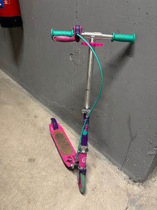 Patinete Oxelo rosa y morado