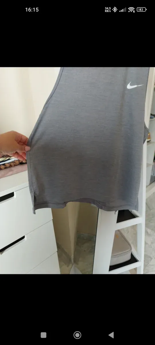 Camiseta técnica Nike Dry-Fit cinza