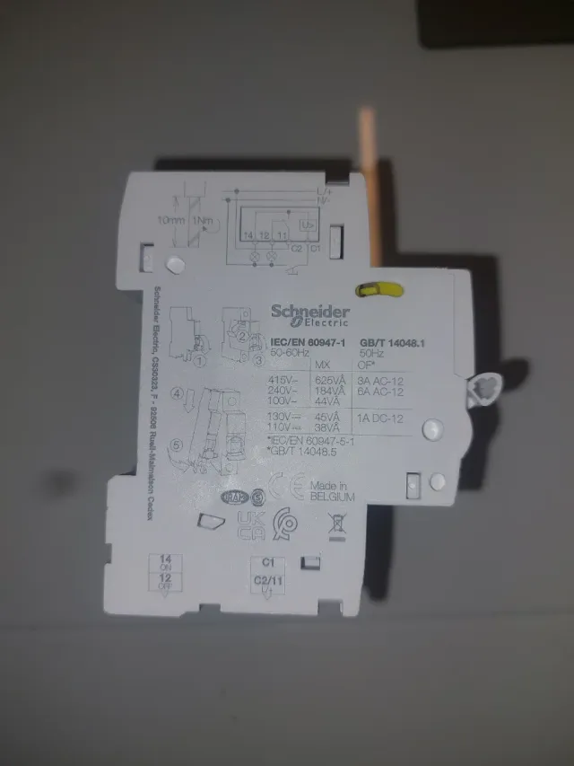 Magnetotérmico Schneider Electric C32A