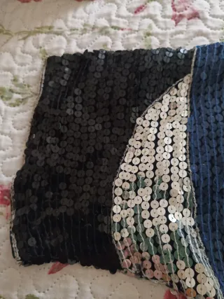 Blusa lentejuelas negra y plateada