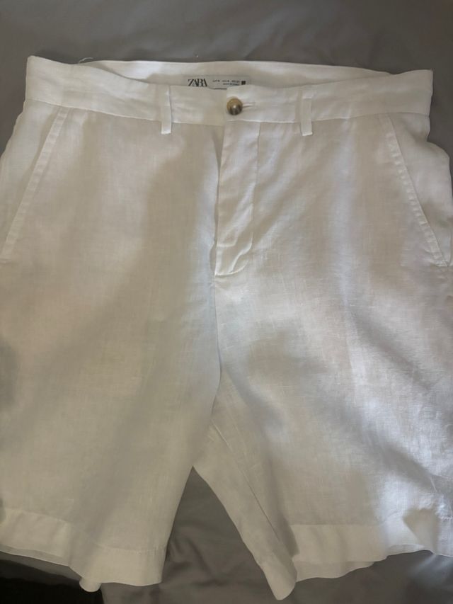 Pantalón corto de lino blanco Zara