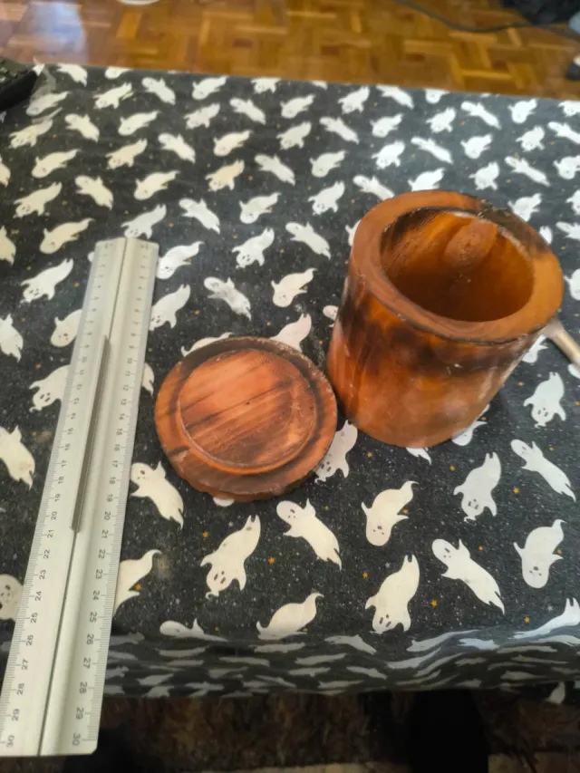 Caja de madera artesanal