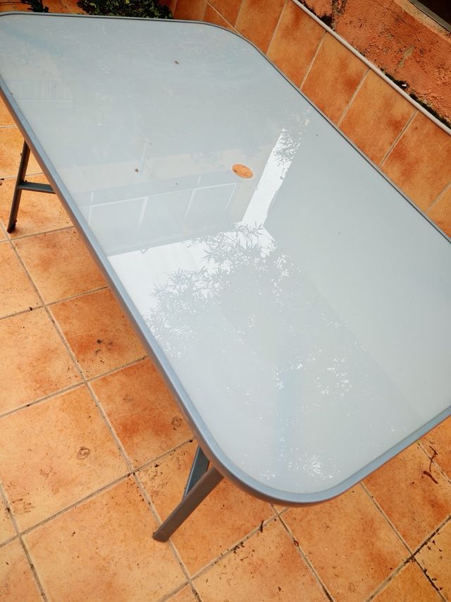Mesa de jardín cristal y metal