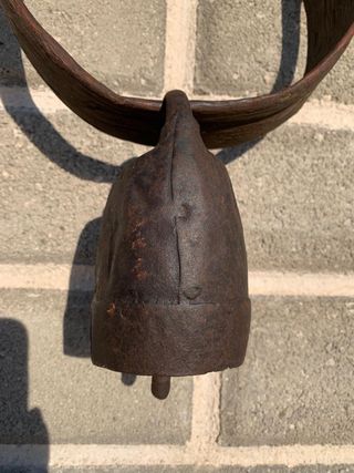 Campanaccio antico con collare