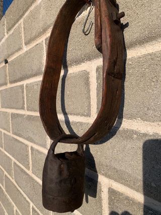 Campanaccio antico con collare