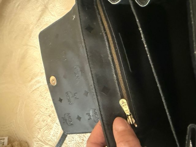 Borsa MCM nera monogram