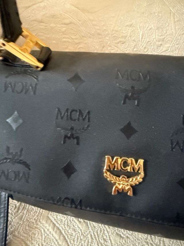Borsa MCM nera monogram