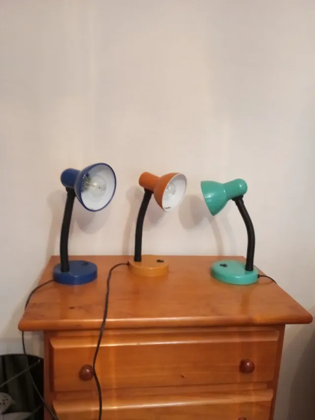 Lámparas flexo flexibles (azul, naranja, verde)